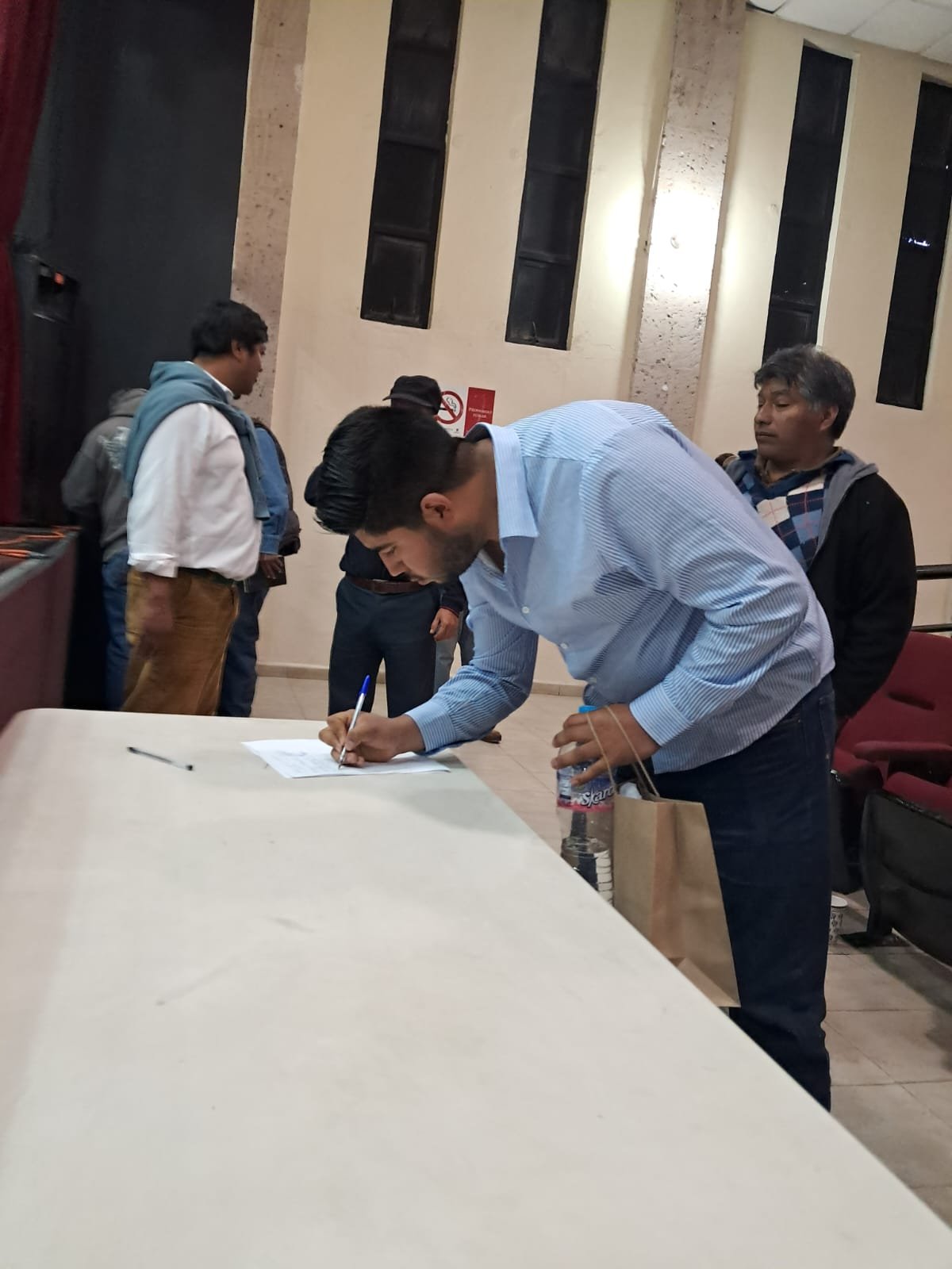 Autoridades y productores