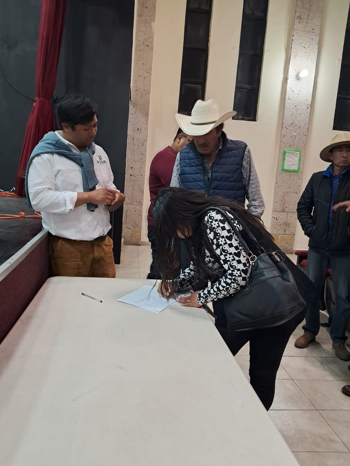 Autoridades y productores